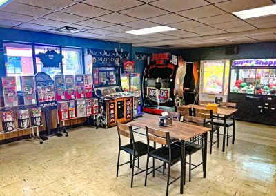 arcade games at the bowl and brew in annandale mn